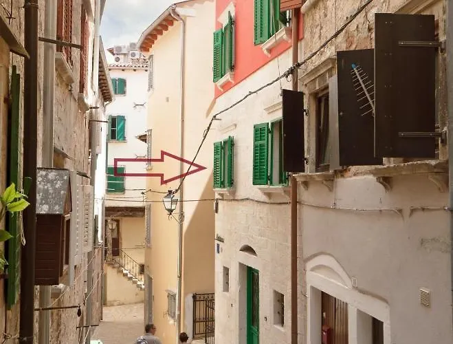 Monterosso Center Ρόβινι