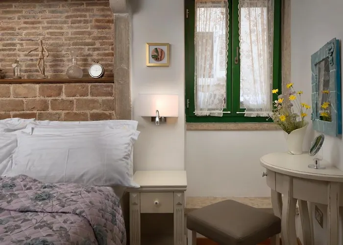 Monterosso Center *