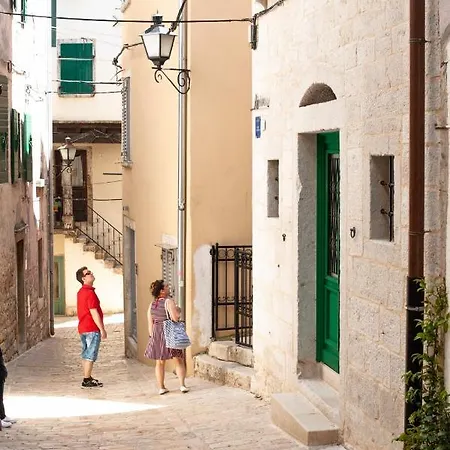 Monterosso Center